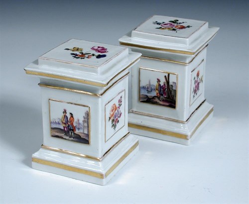 Lot 97 - A pair of 18th century Furstenburg stands
