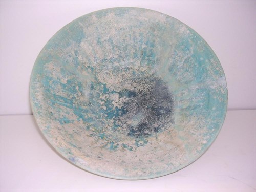 Lot 99 - A Persian bowl, possibly 13th century Kashan.