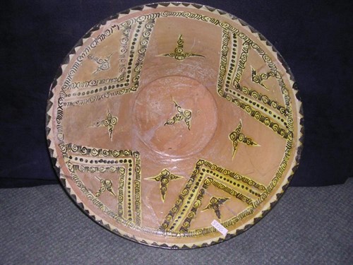 Lot 100 - A Nishapur pottery bowl, possibly 9th/10th century