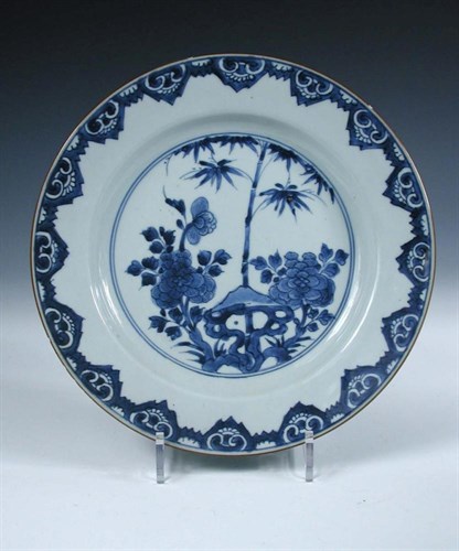 Lot 133 - Three 18th Century Chinese blue and white plates