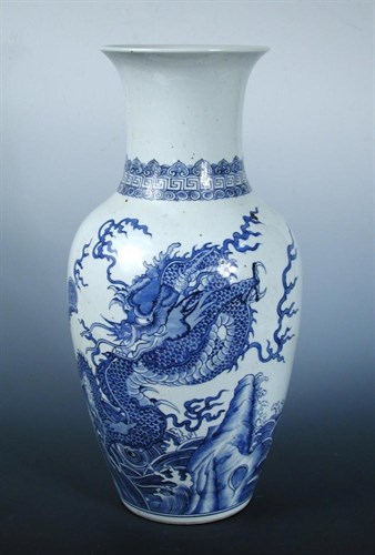 Lot 144 - A late 19th century Chinese blue and white vase