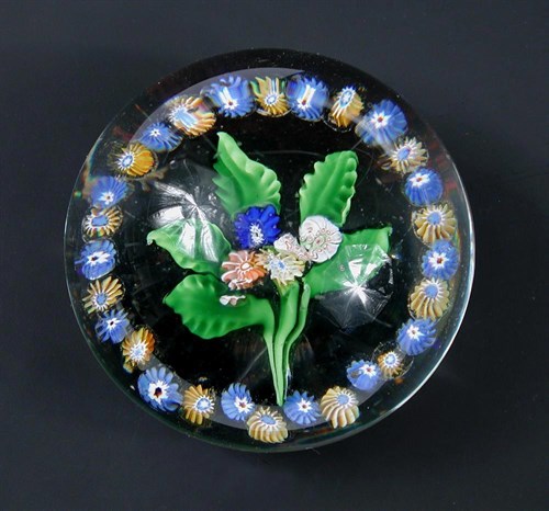 Lot 494 - A St. Louis flat posy paperweight, circa 1850