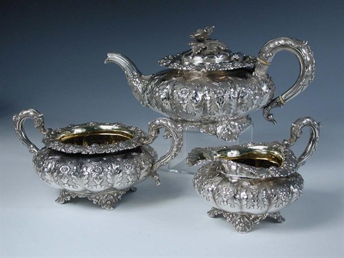 Lot 456 - A William IV Scottish silver three piece teaset