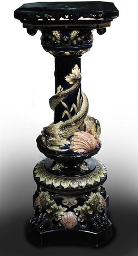 Lot 105 - A mid 19th century majolica jardinere stand