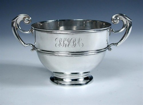 Lot 457 - An Edwardian silver miniature rosebowl
