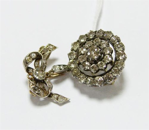 Lot 261 - A diamond rosette brooch