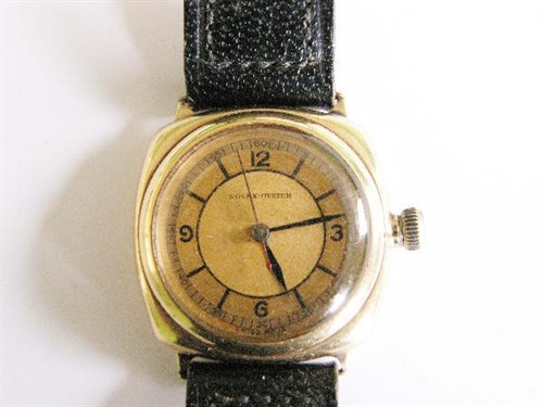 Lot 296 - A Gentleman's Rolex Oyster 9ct gold cased wristwatch