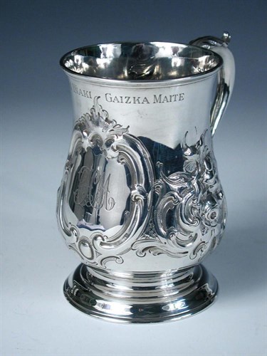 Lot 405 - A Victorian silver pint beer mug