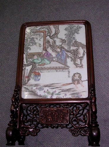 Lot 171 - A Late 19th century Chinese table screen