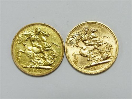 Lot 321 - An Edward VII gold sovereign, 1907