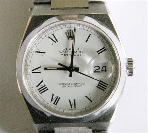 Lot 299 - Rolex - A Gentleman's Oysterquartz Datejust steel cased wristwatch