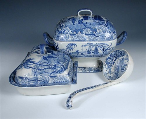 Lot 63 - A Davenport blue and white egg cruet, a tureen and cover and a ladle