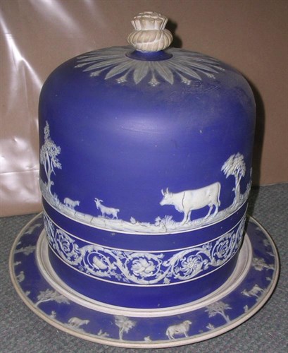 Lot 64 - A 19th century blue dip jasper Stilton bell and stand