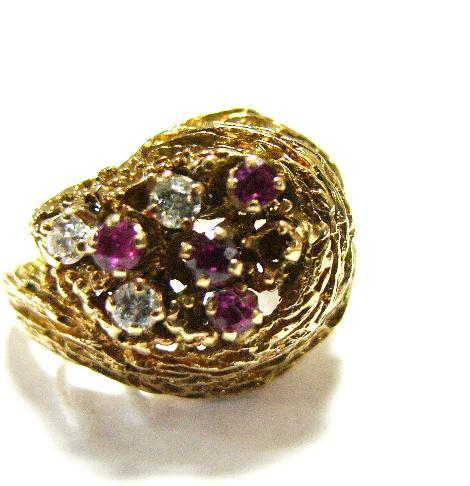 Lot 220 - A 1970's dress ring