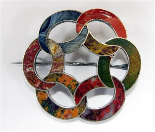 Lot 270 - A Scottish brooch