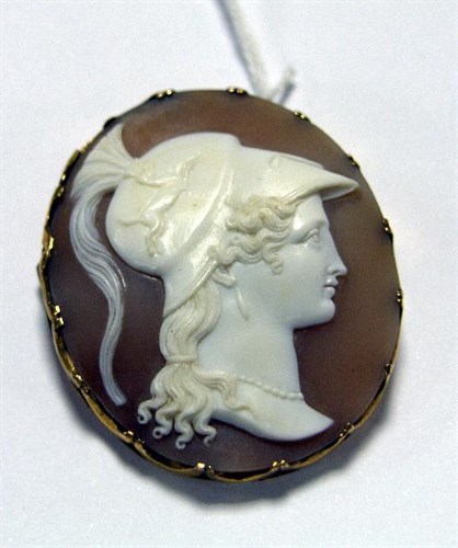 Lot 284 - A shell cameo