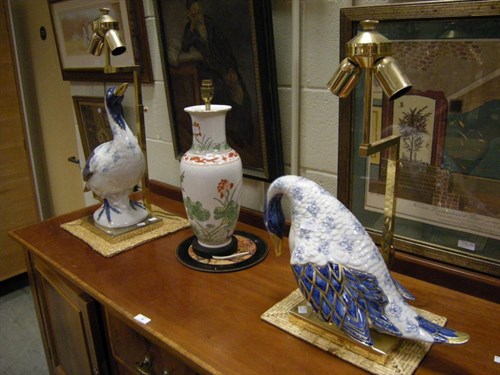 Lot 85 - Three lamps (3)