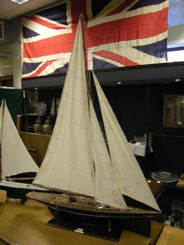 Lot 136 - A modern display model of a Yacht