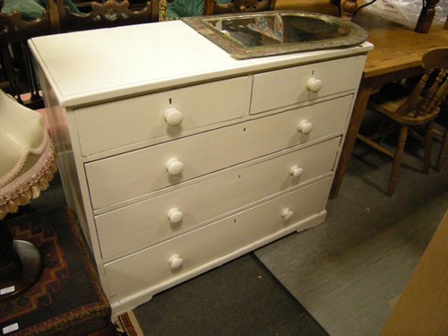Lot 106 - A white painted chest of drawers