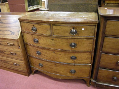 Lot 151 - A mahogany bowfront chest of drawers