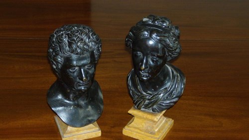 Lot 623 - A 16th /17th Century Italian bronze head of a man and a head of a woman