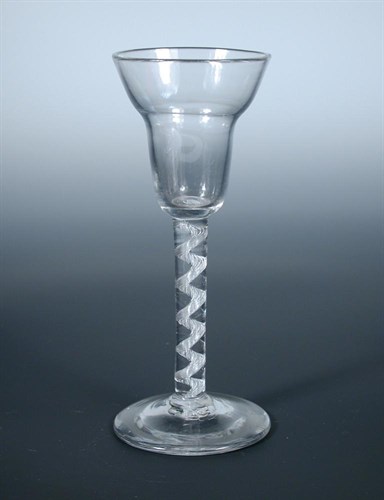 Lot 118 - An 18th century air twist wine glass