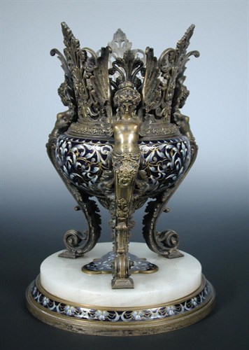 Lot 620 - 'Antony Bailly, Lyon', a late 19th century champleve, gilt bronze and onyx vase stand