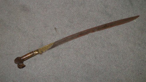 Lot 598 - A Turkish yataghan sword