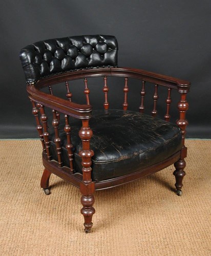 Lot 751 - A late 19th century leather upholstered library chair