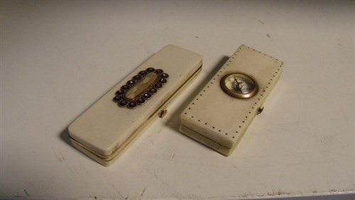Lot 548 - Two late 18th century ivory toothpick cases