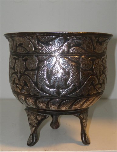 Lot 551 - A late 19th century Indian Bidri ware tripod planter