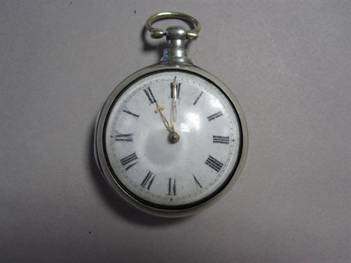 Lot 205 - A George III silver pair cased pocket watch