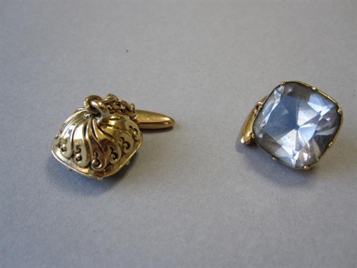 Lot 166 - A pair of 19th century sleeve links set with rock crystal