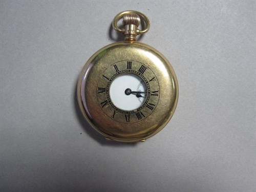Lot 195 - A 9ct gold half hunter cased pocket watch