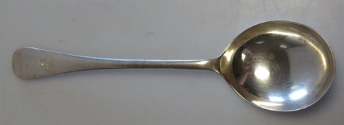 Lot 329 - A set of six silver Old English pattern soup spoons
