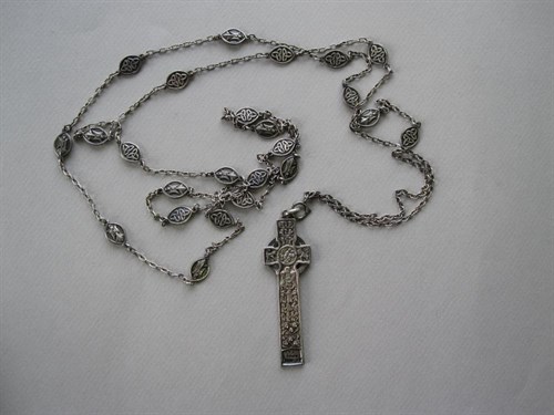 Lot 175 - A silver Celtic cross pendant by Alexander Ritchie of Iona
