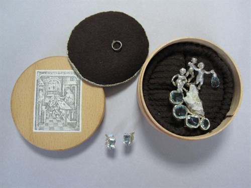 Lot 202 - A silver and aquamarine brooch and earstud suite by Sah Oved