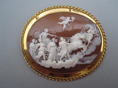 Lot 133 - A Victorian shell cameo depicting Helios chasing in the dawn