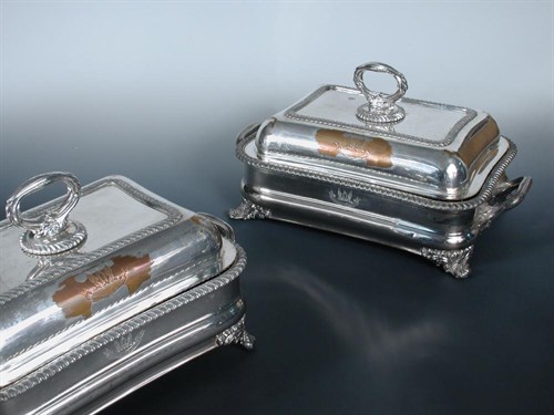 Lot 289 - A pair of Old Sheffield plate entree dishes