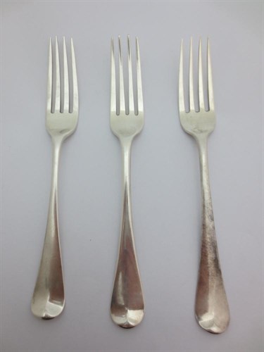 Lot 369 - A matched set of twelve silver Old English pattern table forks