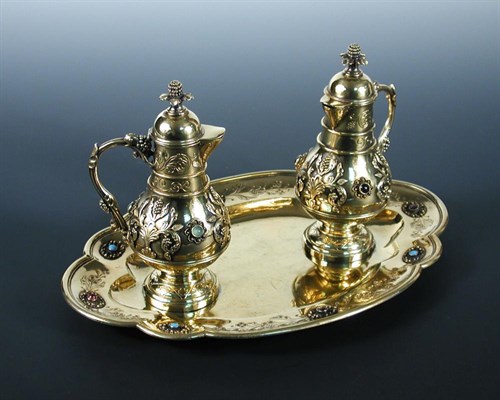 Lot 295 - A French silver gilt 1st standard altar set