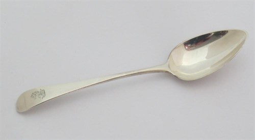 Lot 386 - A set of six George III silver Old English pattern dessert spoons
