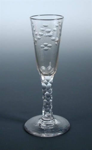 Lot 68 - A late 18th century ratafia glass