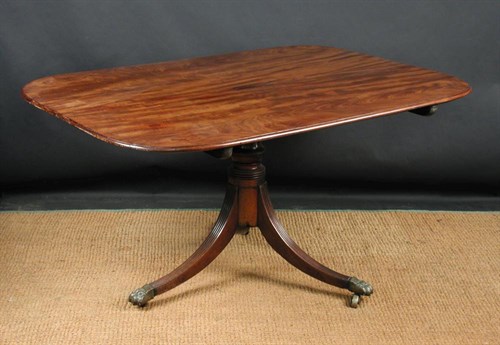 Lot 863 - A George III mahogany pedestal supper table, circa 1800